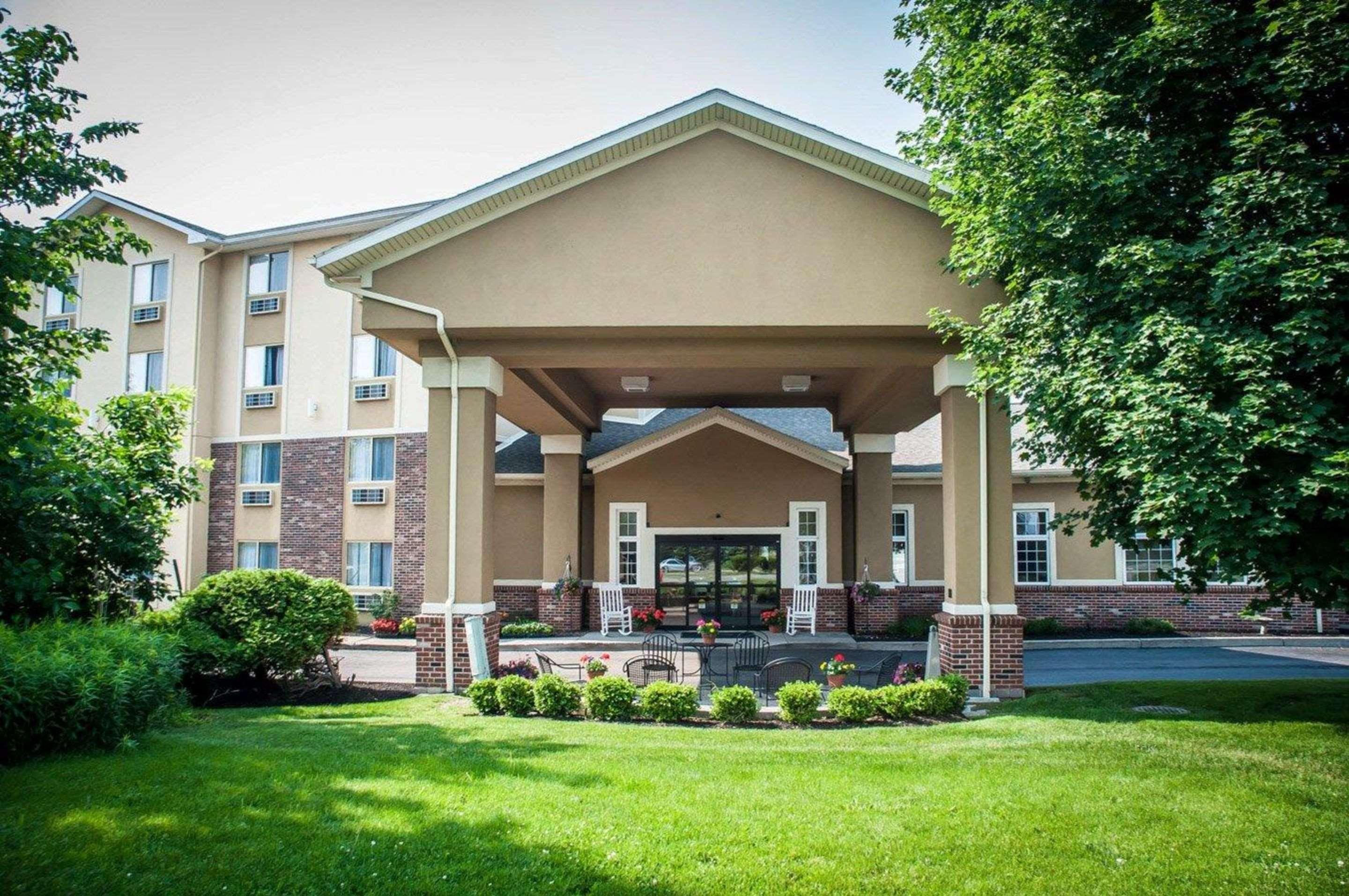 Comfort Inn University Amherst Exteriör bild